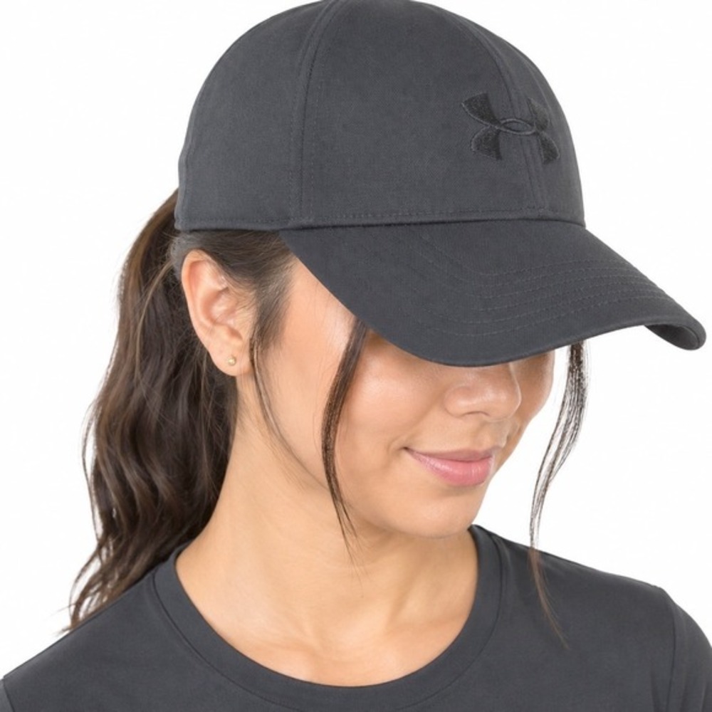 Under Armour Black Adjustable Baseball Cap Embroidered Logo Sport Gym 30-24